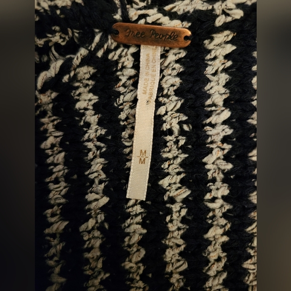 Free People Amoudi Navy & White Stripe Asymmetrical Cardigan M - Picture 3 of 3
